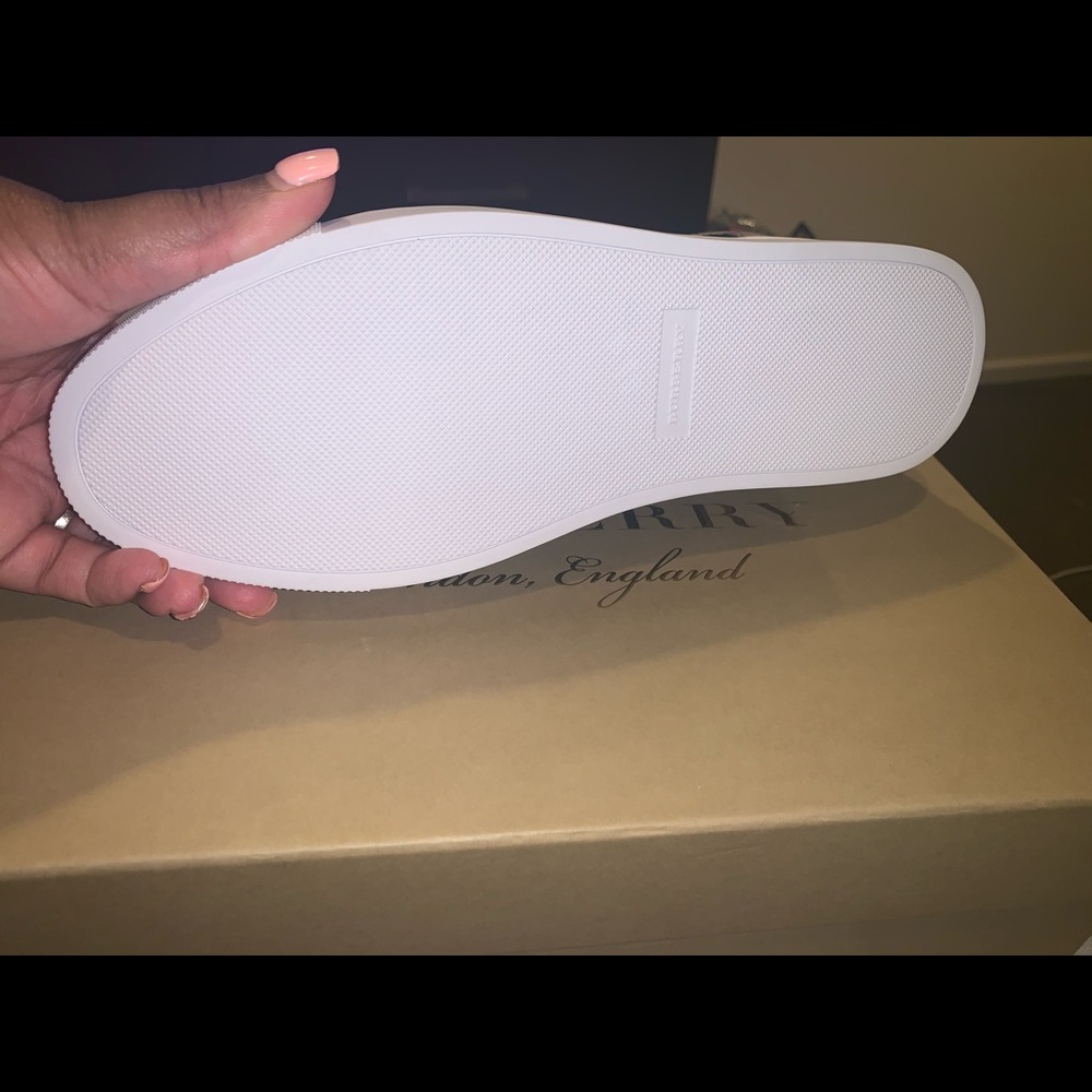 Burberry sneakers - Picture 3 of 3